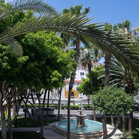 Comfortable Centric Steps From The Appartement *